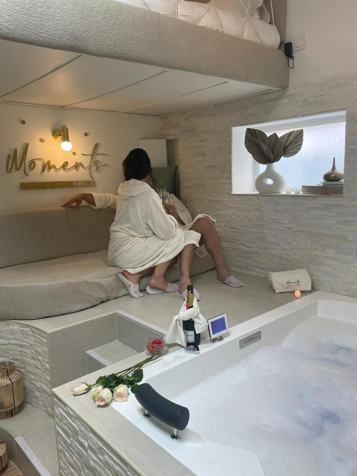 Moments Loft & Spa Paris Montesson Exteriör bild