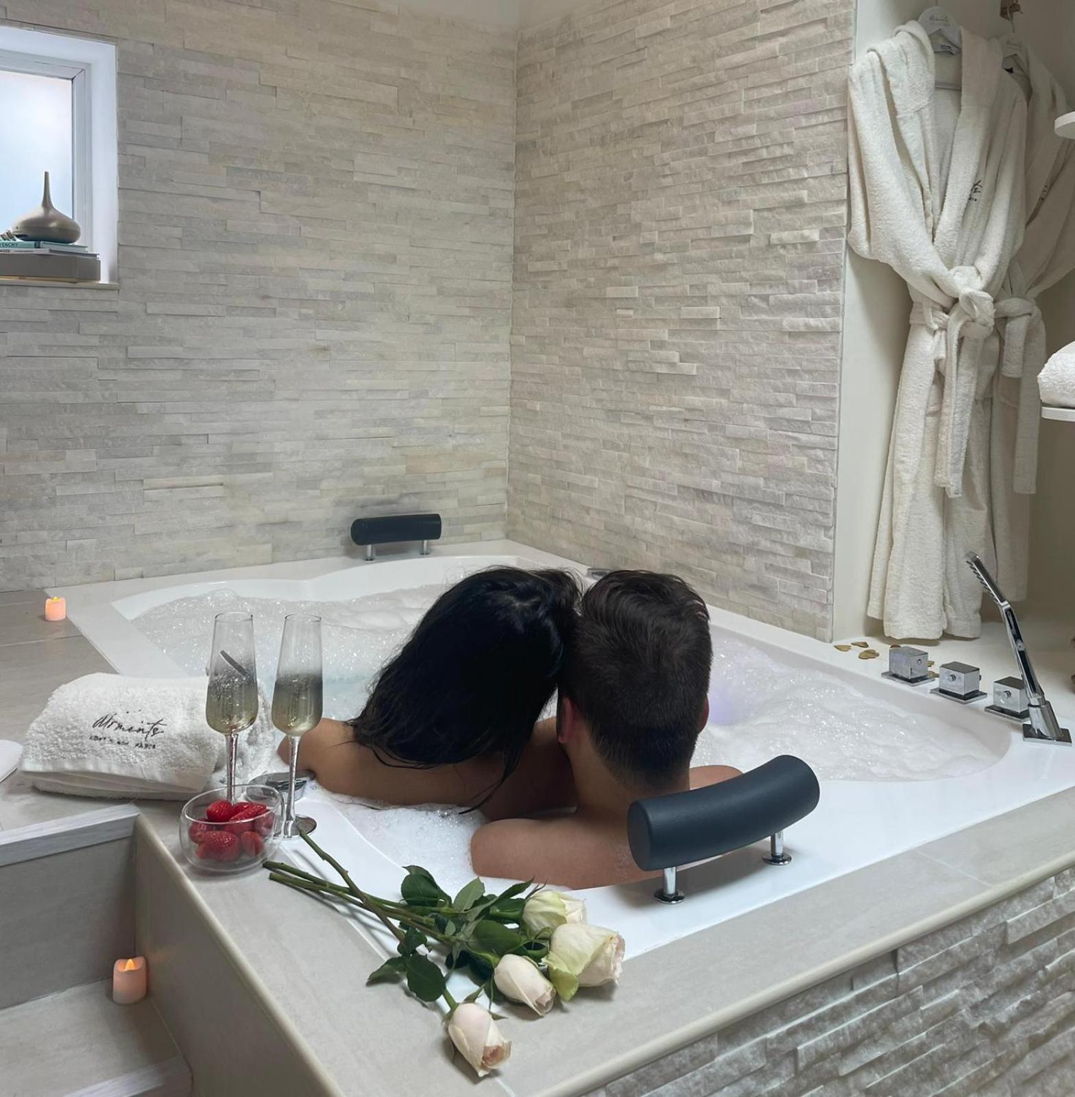 Moments Loft & Spa Paris Montesson Exteriör bild